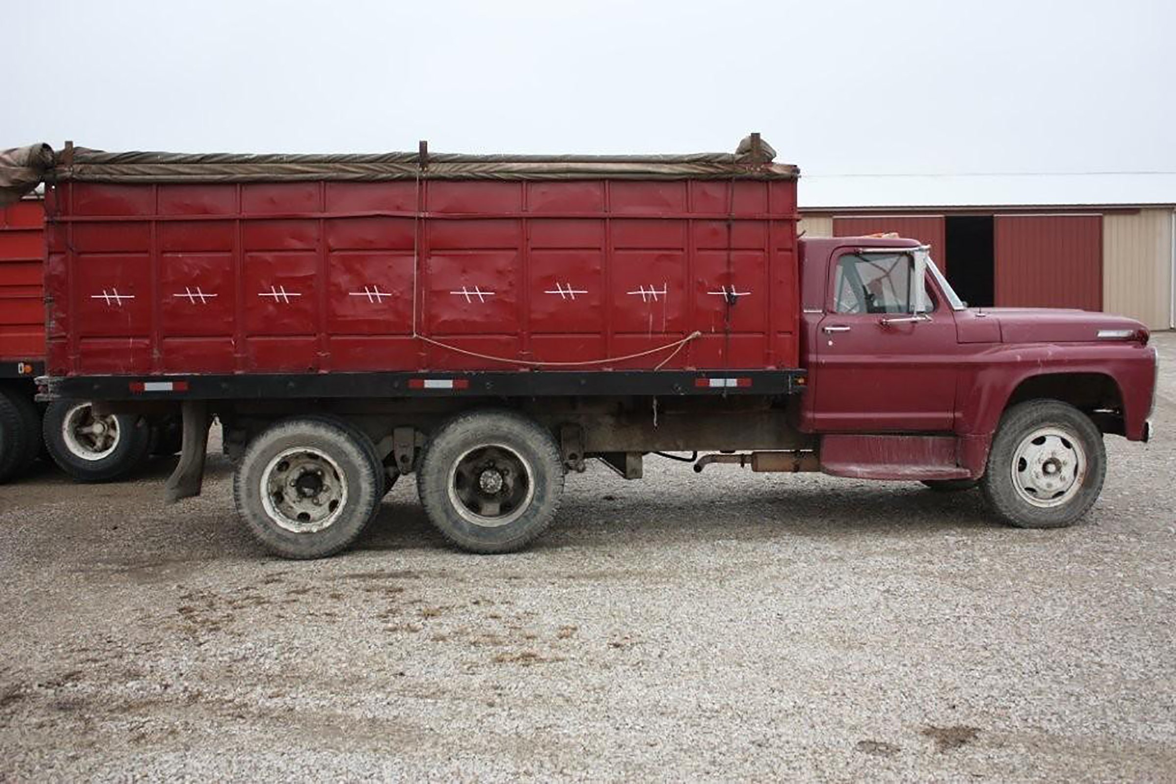 Property photo 8 - FARM EQUIPMENT AUCTION IN KNOX COUNTY, INDIANA